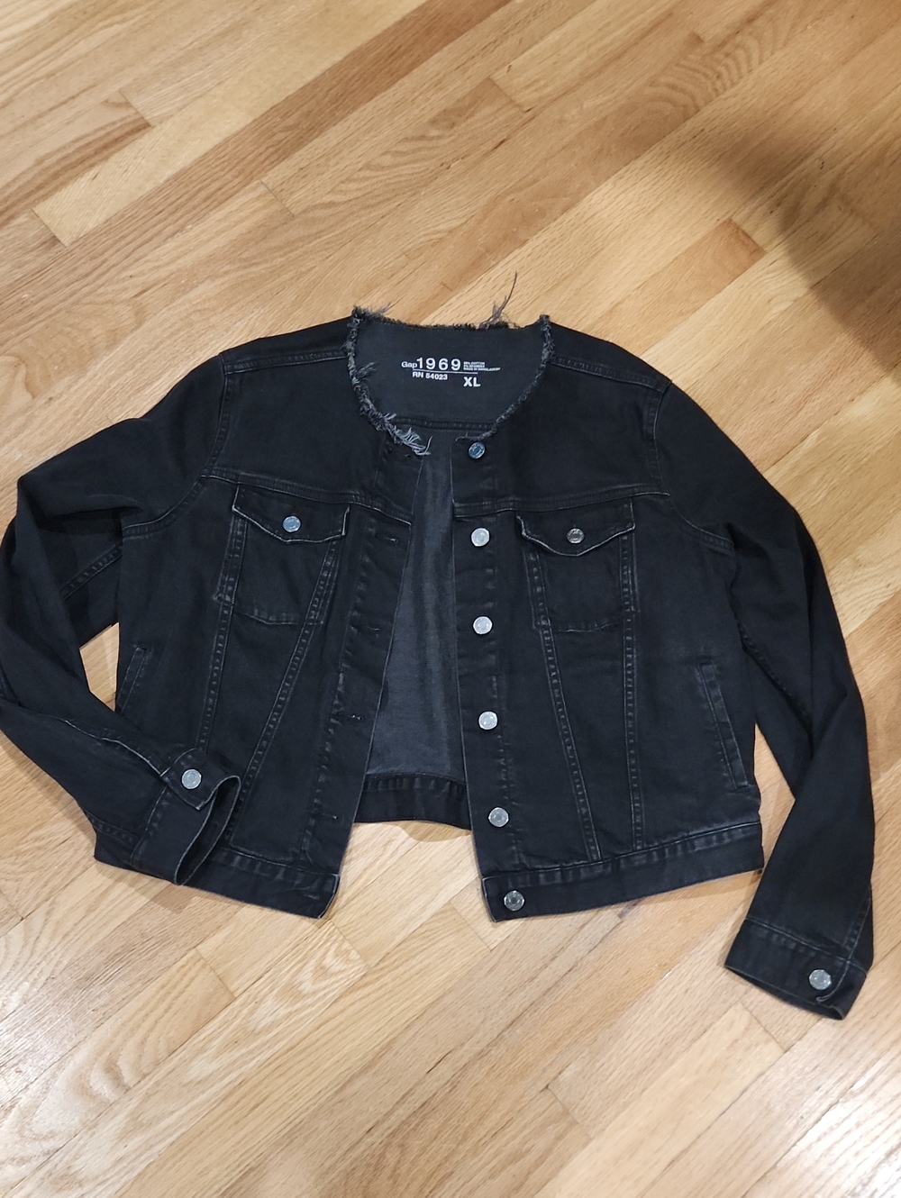 GAP Black Denim Jacket - Women’s Classic Button-Up